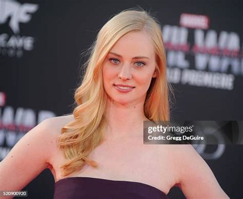 859 Fotos und hochauflösende Bilder zu Deborah Ann Woll Fotos